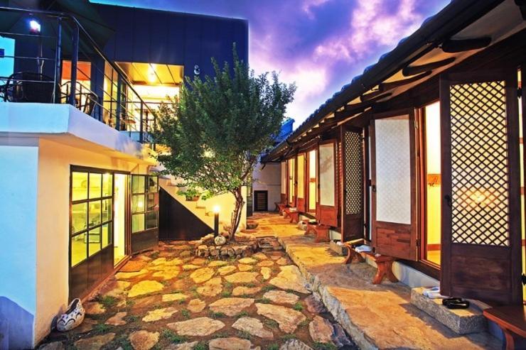 Dowon Guesthouse Jeonju Buitenkant foto