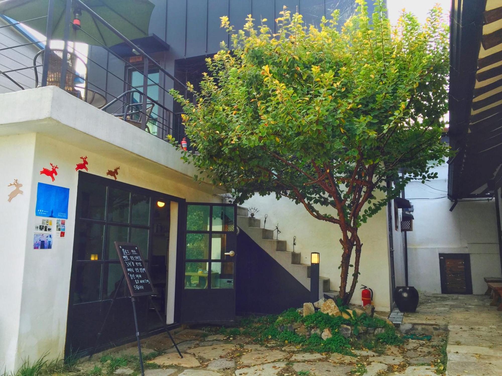 Dowon Guesthouse Jeonju Buitenkant foto